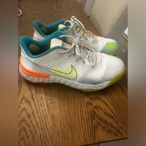 Woman’s Nike Softball turf shoes
